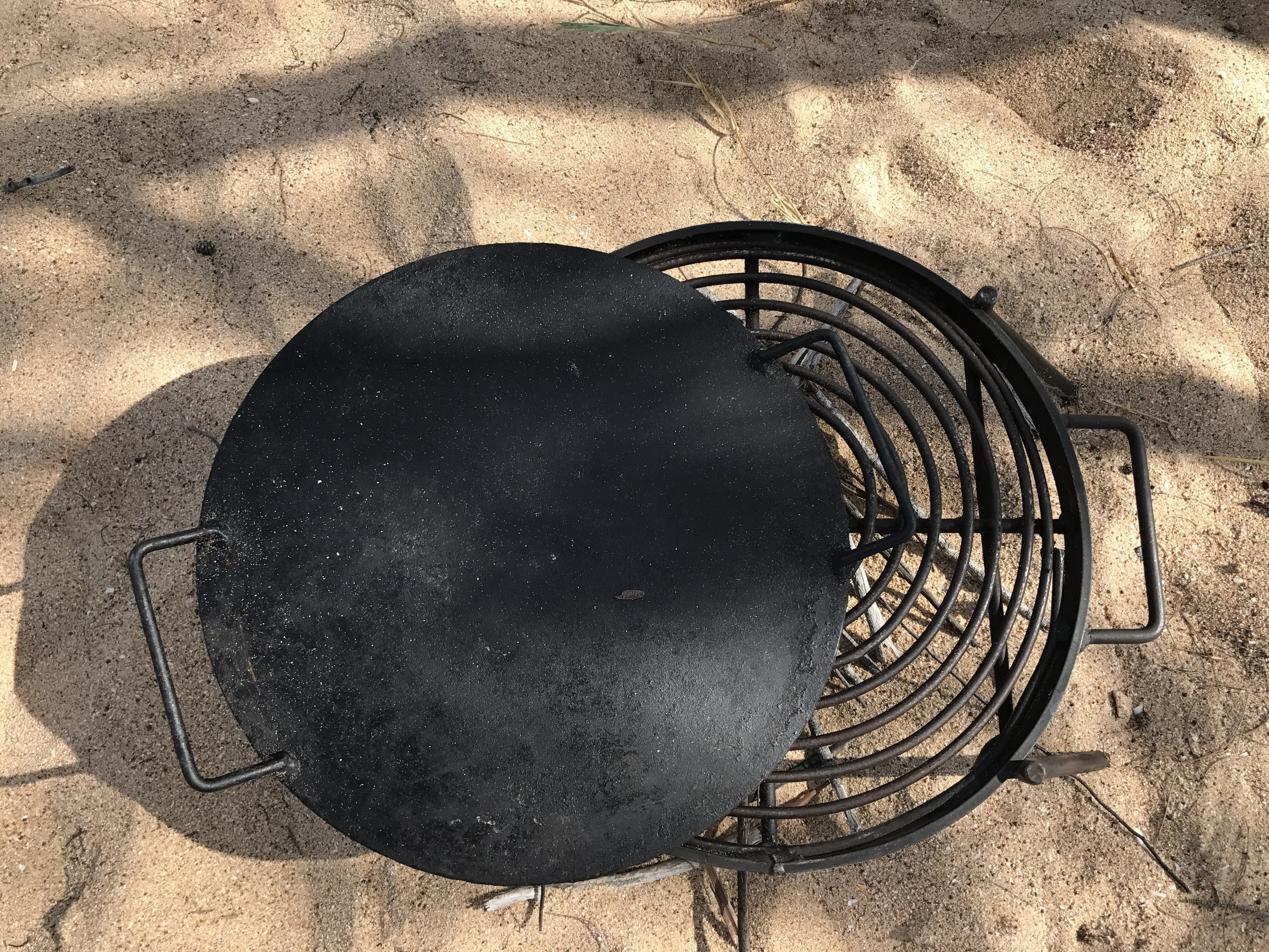 Folding BBQ Grill with Drop in Hot Plate & Hook